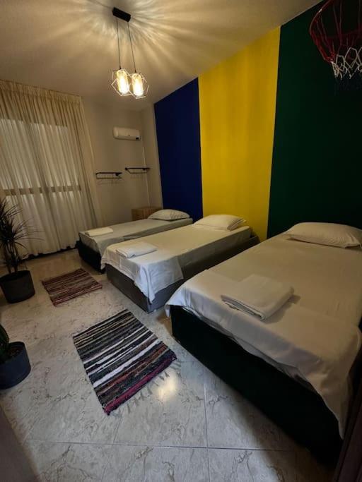 Super House Blloku - 3 Rooms تيرانا المظهر الخارجي الصورة