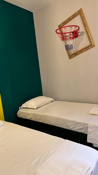 Super House Blloku - 3 Rooms تيرانا المظهر الخارجي الصورة